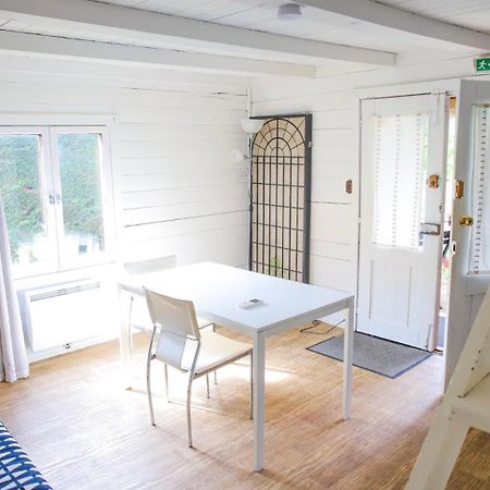 Les Cabanes Parisiennes - Chalets 1h30 from Paris - 62P Sainte-Geneviève-des-Bois Extérieur photo
