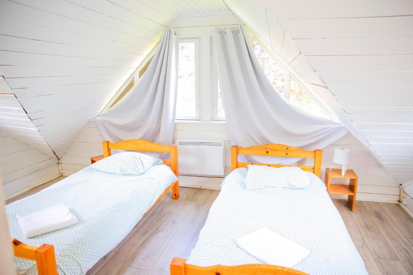 Les Cabanes Parisiennes - Chalets 1h30 from Paris - 62P Sainte-Geneviève-des-Bois Extérieur photo