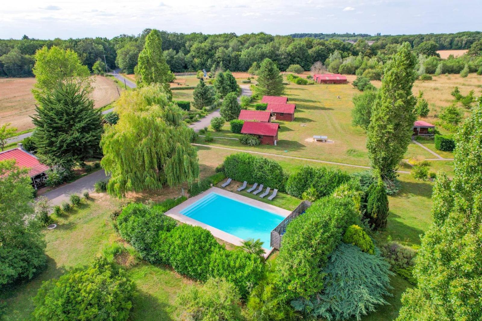 Les Cabanes Parisiennes - Chalets 1h30 from Paris - 62P Sainte-Geneviève-des-Bois Extérieur photo